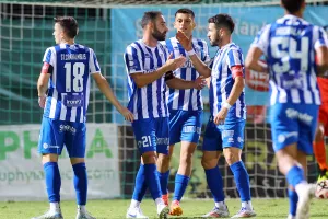 Στην Λεμεσό για να υψώσει ανάστημα 