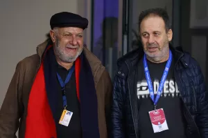 Κίκης και Σωκράτης 