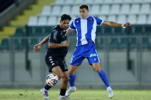 "Μπήκε πίεση στους παίκτες/Δύσκολος ο αγωνιστικός χώρος"