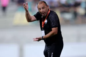 Συμφωνία με Χρύση Μιχαήλ!