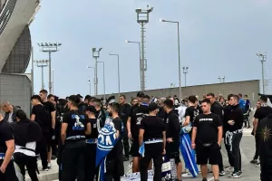 Νωρίς... οι Απολλωνίστες! (Φώτος)