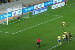 (ΒΙΝΤΕΟ) Από τα 11 βήματα... Ελ Αραμπί!