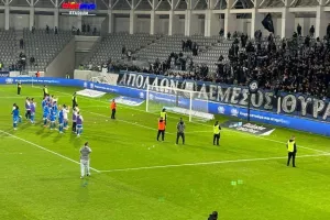 Χειροκρότημα, παρά την ήττα (Φώτος)