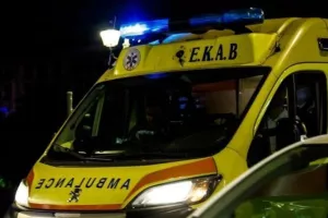 Τροχαίο ατύχημα με ντελιβερά που παρέσυρε πεζή ηλικιωμένη