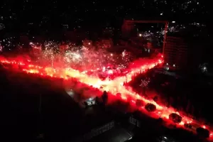 Το "εορταστικό" βίντεο των πορτοκαλί