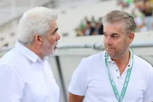 Το "μεγάλο μήνυμα του Παπασταύρου" και η νέα δομή 