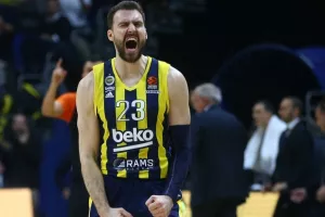 Αλύγιστη και μόνη στην κορυφή της EuroLeague η Φενέρμπαχτσε