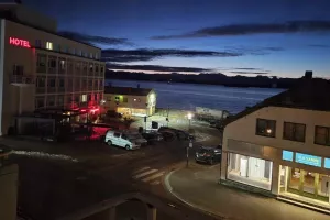 Molde - Ωρα 08:00/ Προσπαθεί να... ξημερώσει! (Φώτος)