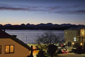 Molde - Ωρα 08:00/ Προσπαθεί να... ξημερώσει! (Φώτος)