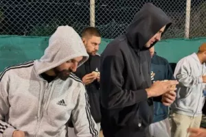 (ΦΩΤΟΣ) Χαλαρή Ανορθωσιάτικη βραδιά