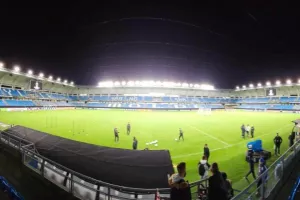 (ΦΩΤΟΣ/ΒΙΝΤΕΟ) Η προπόνηση του ΑΠΟΕΛ στο Molde Stadion 