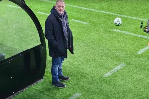 (ΦΩΤΟΣ/ΒΙΝΤΕΟ) Η προπόνηση του ΑΠΟΕΛ στο Molde Stadion 