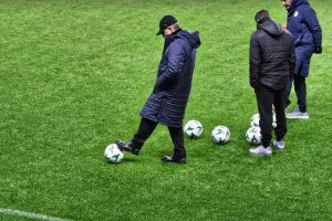 (ΦΩΤΟΣ/ΒΙΝΤΕΟ) Η προπόνηση του ΑΠΟΕΛ στο Molde Stadion 