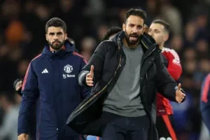 Αμορίμ: «Πρέπει να βελτιωθούμε, θα είναι μια ξεχωριστή στιγμή στο Ολντ Τράφορντ»