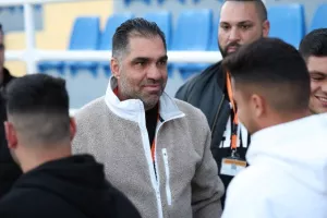 Εθνικός-Καρμιώτισσα: Τρελό… ματς με 5 γκολ και "άσσος"