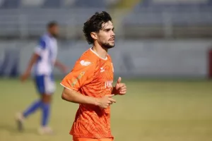 Εθνικός-Καρμιώτισσα: Τρελό… ματς με 5 γκολ και "άσσος"