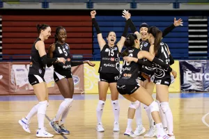 (Φώτος) Τεράστια ανατροπή για την Ολυμπιάδα και προβάδισμα πρόκρισης