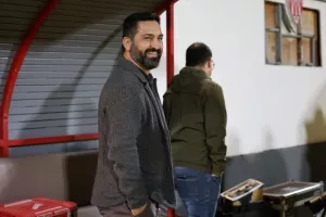 Καρμιώτισσα - Ανόρθωση: Ντεμπούτο Καμορανέζι με "Χ"