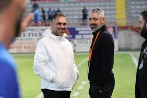 Καρμιώτισσα - Ανόρθωση: Ντεμπούτο Καμορανέζι με "Χ"