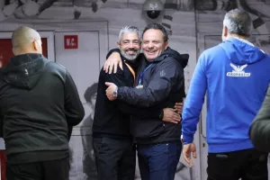 Καρμιώτισσα - Ανόρθωση: Ντεμπούτο Καμορανέζι με "Χ"