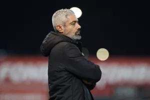 Καρμιώτισσα - Ανόρθωση: Ντεμπούτο Καμορανέζι με "Χ"