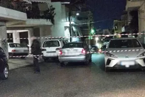 Γυναικοκτονία στο Αγρίνιο: «Με πήρε τηλέφωνο και μου είπε το έκανα, τραυμάτισα τη Δώρα, δε ξέρω αν ζει», λέει η αδερφή τoυ