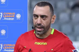 Άλλα είπε στον Θεουλή!