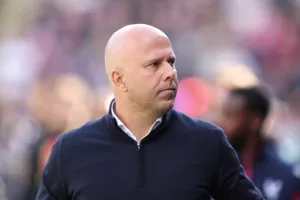 Στήριξε Γκουαρντιόλα ο Σλοτ: "Πάντα βρίσκεις λύσεις στα προβλήματα"