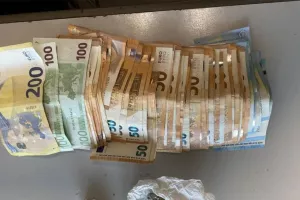Λευκωσία/Μαθητής πήρε €15.000 και τα μοίρασε σε συμμαθητές του