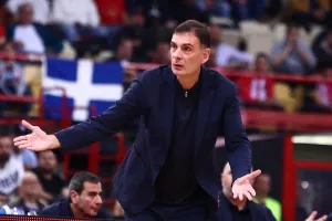 Μπαρτζώκας: "Αποτύχαμε να πείσουμε τους παίκτες ότι μπορείς να χάσεις παντού στη EuroLeague"