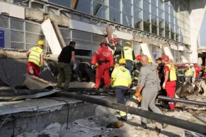 Συνελήφθη τέως υπουργός Υποδομών για την πολύνεκρη κατάρρευση οροφής σε σιδηροδρομικό σταθμό στη Σερβία