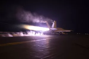 Αεροπορικές επιδρομές ΗΠΑ και Μ. Βρετανίας κατά των Χούθι στην Υεμένη