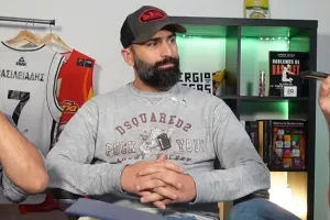 Ο Βασιλειάδης ανακοίνωσε ότι κρέμασε τα παπούτσια του και ότι ανοίγει κεφάλαιο στην προπονητική!