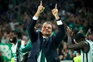 Αταμάν: «Οι ασυνήθιστες ποινές σας μας δίνουν κίνητρο, κλείστε εισιτήρια για το 8ο στο Άμπου Ντάμπι»