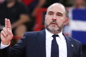 «Θέλω να δω μία Ρεάλ Μαδρίτης να παίζει στο επίπεδό της»