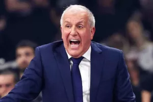 Ξέσπασε ο Ομπράντοβιτς: «Ελάτε να καθίσετε εσείς στον πάγκο να δούμε πως είναι»