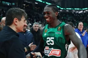 Γιαννακόπουλος σε Ναν: «Θα μάθεις μιλάς και αρχαία. Θα πάρει χρόνια»