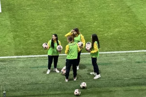 (Φώτος) Επέλεξε… Ball girls