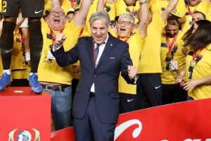 Ανάρτηση Φωτίου/"Εγώ δεν πουλώ φιλίες-Οταν ήσουν στο πουθενά σε πήρα στο επόμενο επίπεδο"