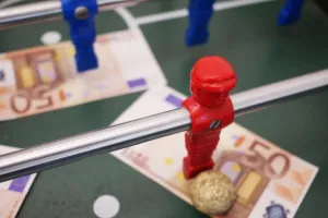 Ο μπουκ με τα χίλια πρόσωπα