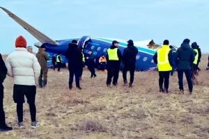 (UPD) Συντριβή αεροπλάνου της Azerbaijan Airlines (ΒΙΝΤΕΟ)