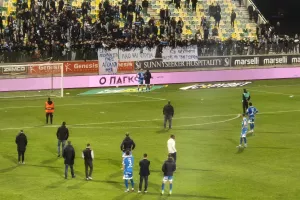 Οι παίκτες του Απόλλωνα ζήτησαν... συγγνώμη (Φώτος)