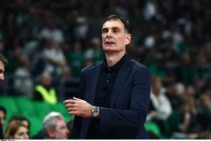 "Πρέπει να παλέψεις για να κερδίσεις - Χρειάζεται προσαρμογή ο Μένσα"