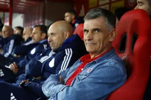 Ολυμπιακός: Σε επαφές με 2-3 εξτρέμ, αποφασίζει ο Μεντιλίμπαρ για αποχωρήσεις
