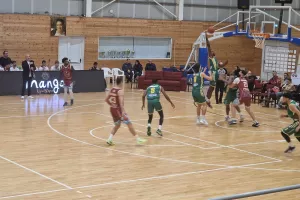 ΕΝΠ-ΑΕΚ: Πέρασε... από το Παραλίμνι, έκανε το 8 στα 8 και "πάτησε" κορυφή! (Φώτος)