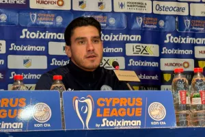 Κοσμαδάκης: "Ένα ιδιαίτερο ματς για εμάς/Τα παιδιά έδωσαν τη ψυχή τους"