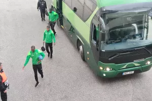 (Φώτος kerkida) Η άφιξη της Ομόνοιας