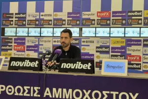 Πετράκης: "Θέλω να είμαστε ανταγωνιστικοί όποια και αν είναι η έκβαση του σκορ"