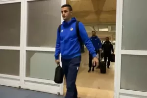 (Φώτος) H άφιξη του ΑΠΟΕΛ