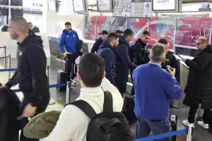Άφιξη... ΑΠΟΕΛ (Φώτος)